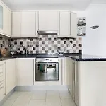 2 bedroom Calle Carabeo, Free Wi-fi