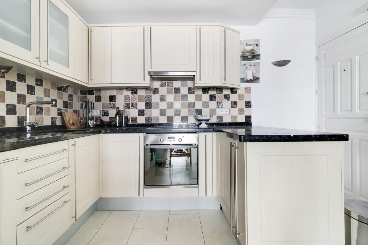 2 Bedroom Calle Carabeo, Free Wi-fi Appartement *