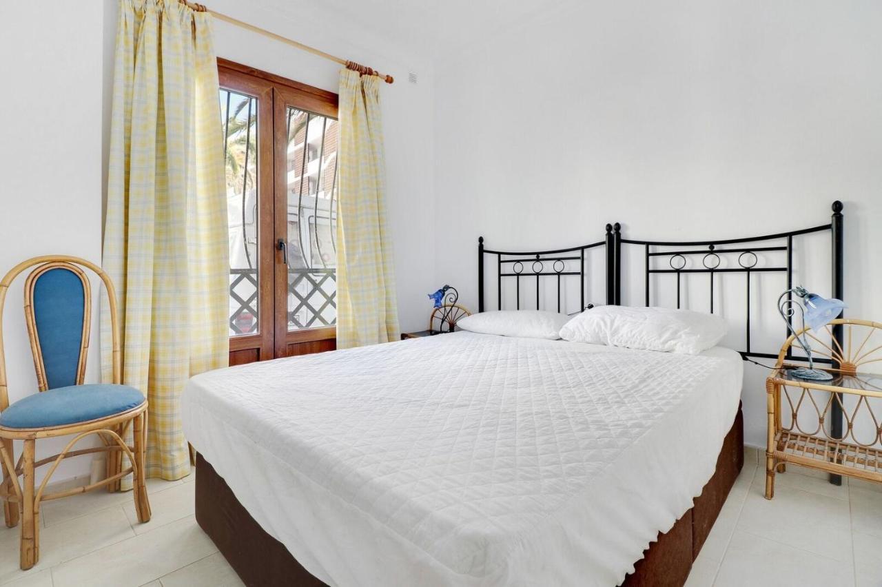 2 Bedroom Calle Carabeo, Free Wi-fi Appartement Nerja