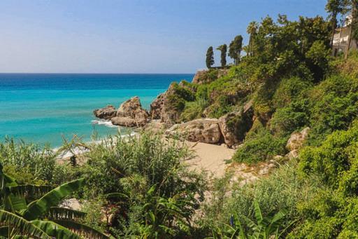 Appartement 2 Bedroom Calle Carabeo, Free Wi-fi Nerja